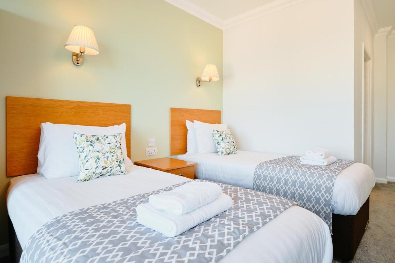 The Kilbirnie Hotel New Quay Eksteriør bilde